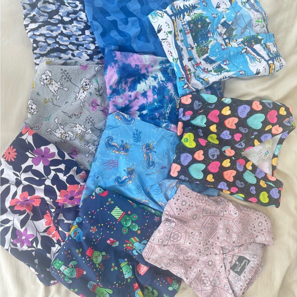 Set of 10 pediatric scrub tops